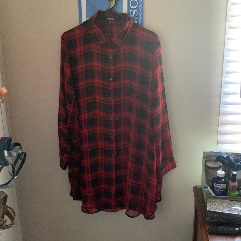 Brand: ups and downs size: XL color: red and black